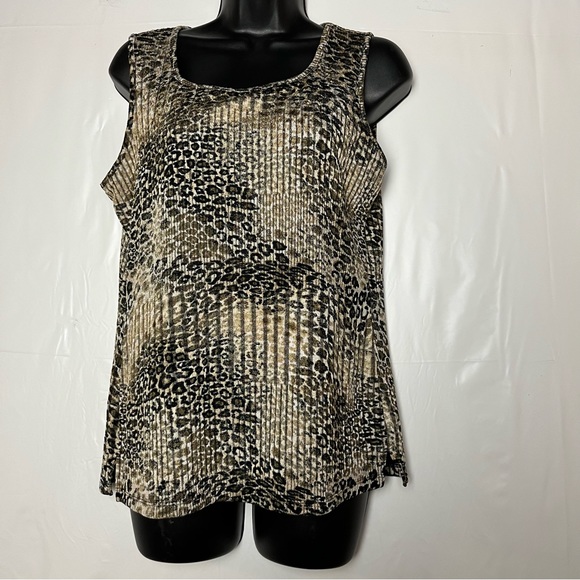 Kasper Tops - 5/$30 Jasper women sleeveless stretch animal print blouse size small